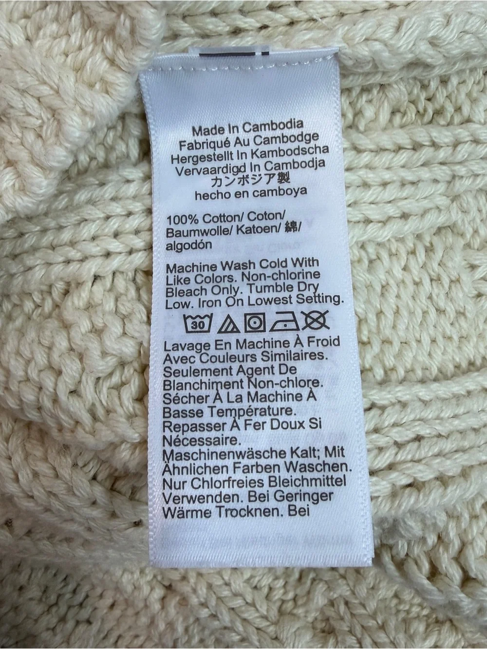 J crew Cable-knit crewneck sweater